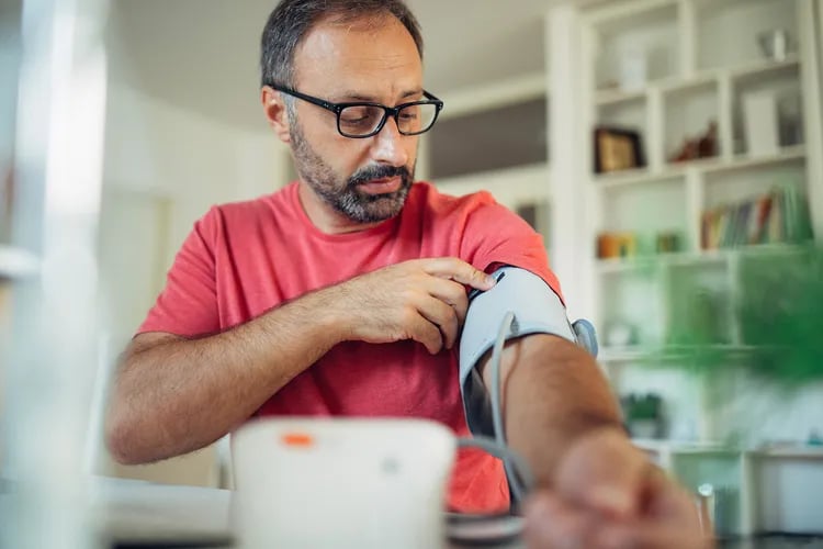 Low Blood Pressure (Hypotension): Symptoms, Causes, and Treatment